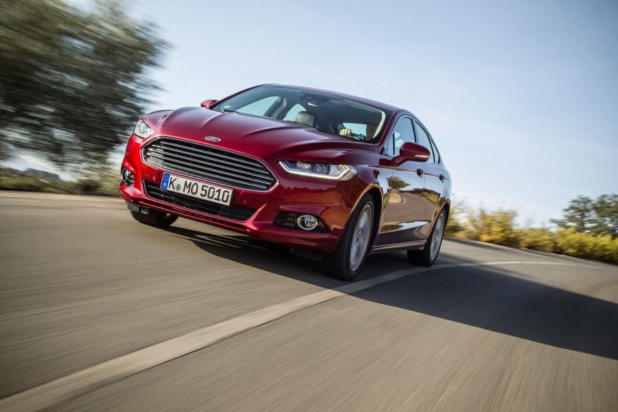  Ford Mondeo Hatchback 2014 года  (фото 16 из 49)